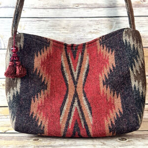 Womens Pendleton Style Wool & Leather Southwesteren Aztec Crossbody Bag